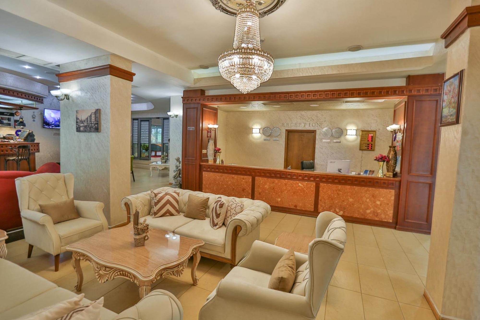 Terra Europe Brontes Hotel Тирговиште Екстер'єр фото