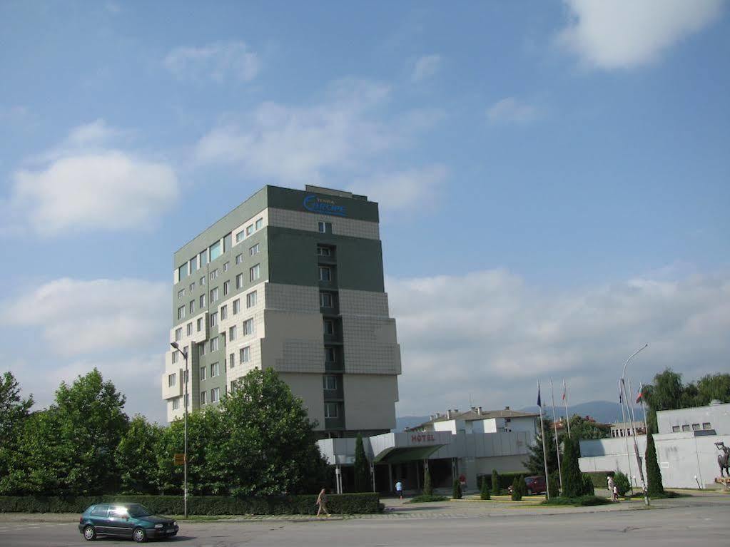 Terra Europe Brontes Hotel Тирговиште Екстер'єр фото