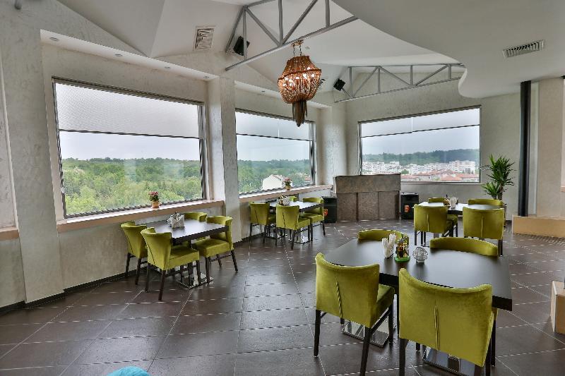 Terra Europe Brontes Hotel Тирговиште Екстер'єр фото